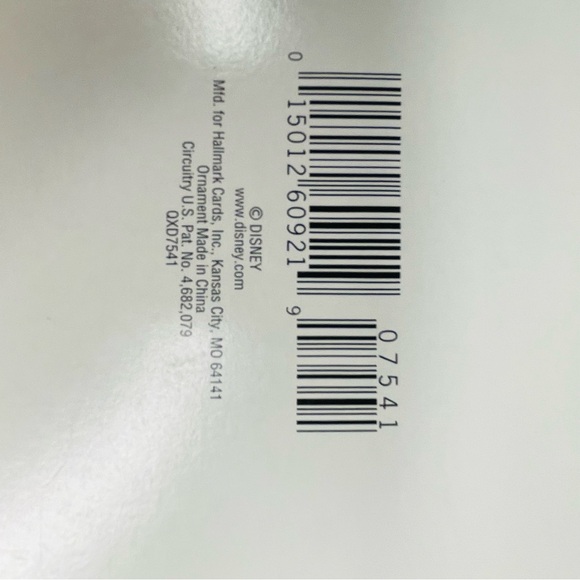 Vintage Hallmark Keepsake Disney's Bambi Discovers Winter Christmas Ornament 01 - Picture 4 of 10